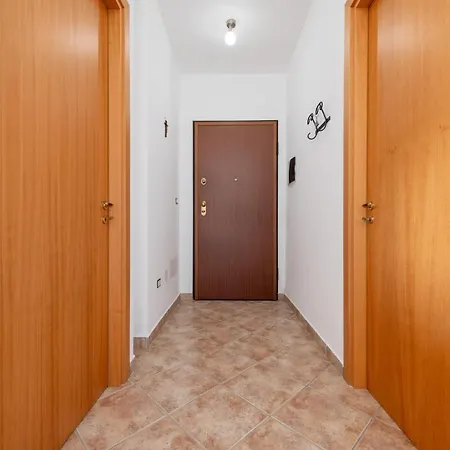 Apartment Uccio Abbo *